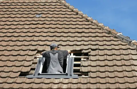 Pose de velux - Terres de Haute Charente